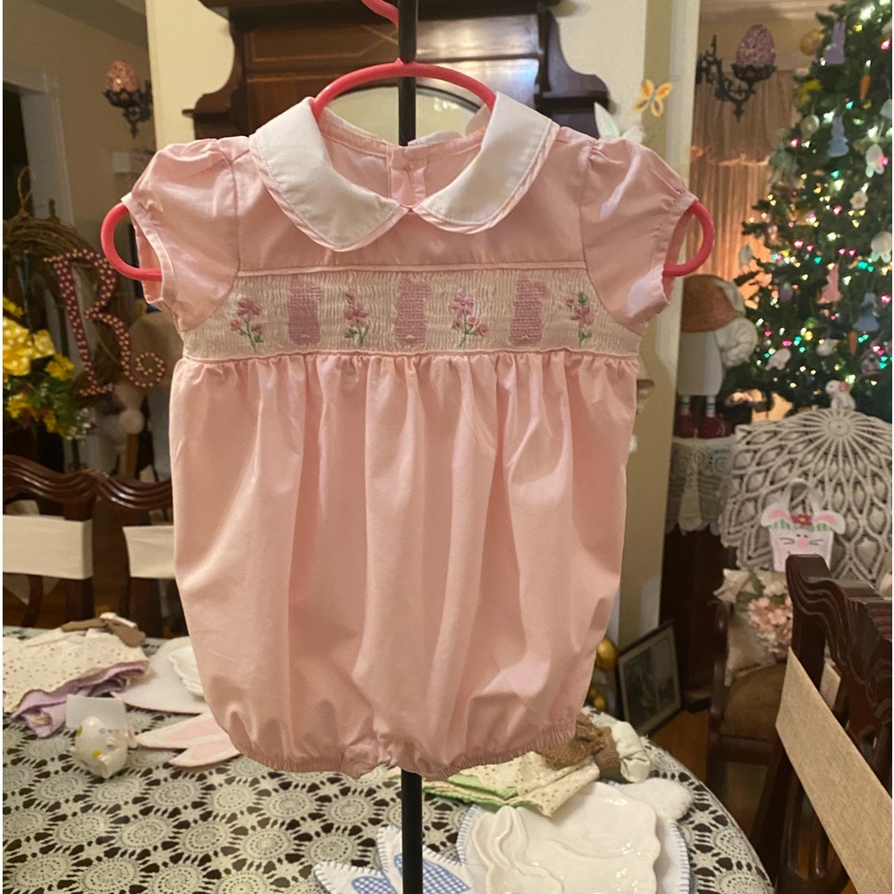 Crown & Ivy Smocked Infant Girls Romper size 3 months